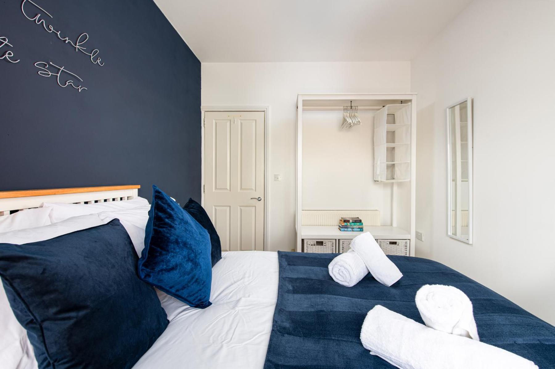 Spacious 2 Bedroom By Matchstickstays Bristol